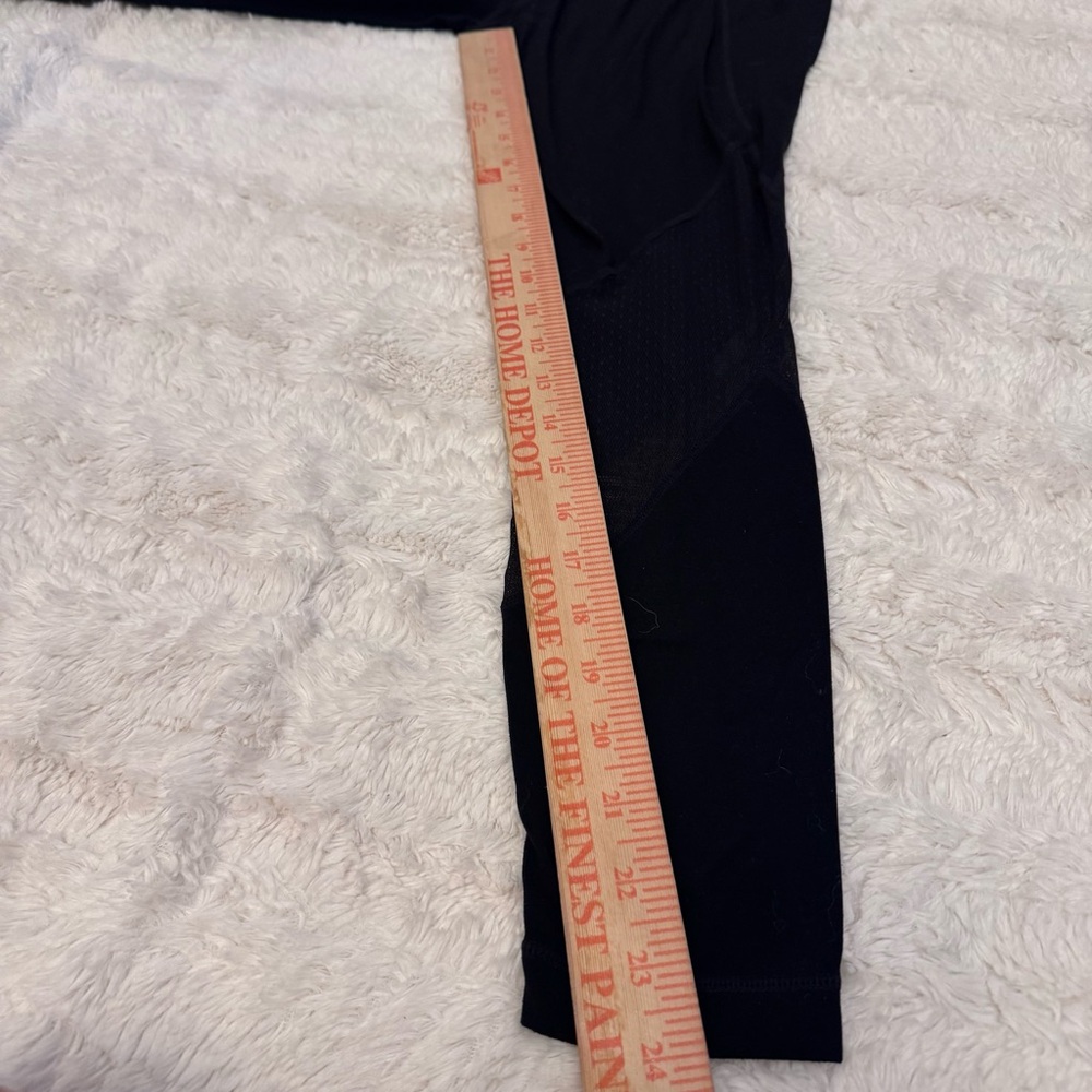 Athleta Black Leggings XS – Mesh Calf Detail | Women’s Activewear - Picture 4 of 7